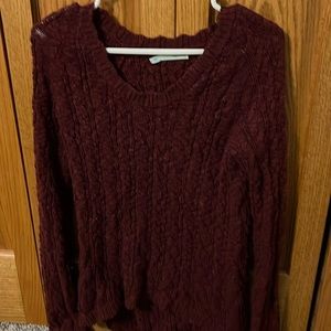 Maroon Maurice’s sweater